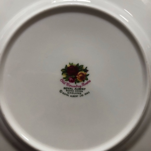 4 x Old Country Roses Bread/Butter Side Plates - Picture 4 of 9